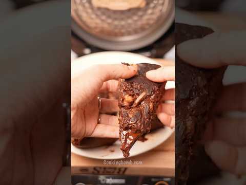 Lava chocolate cake in a rice cooker