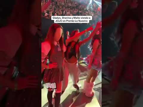 Los alteregos de María Becerra disfrutan su presentación en Premio Lo Nuestro 2026