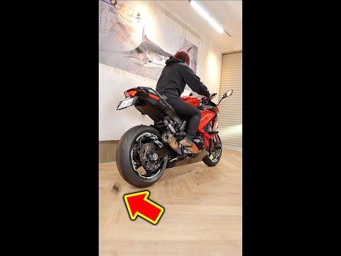 今年初のエンジン始動でまさかの...#Shorts