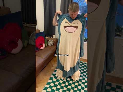 this wasn’t what we ordered 🤣🤣🤣 #pokemonplush #snorlax #funnygift #funnyshorts #funnyvideos
