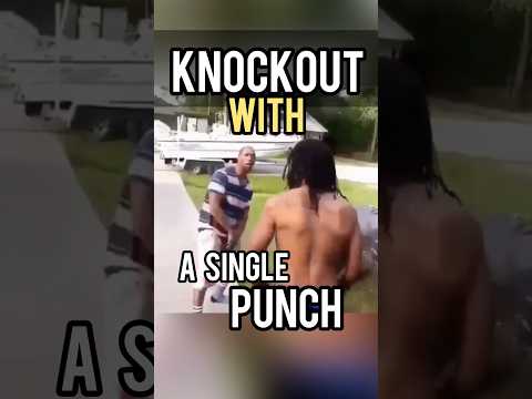 How to Take Down a Big Opponent in a Street Fight.#martialarts #fight #kravmaga #streetfighter #fyp