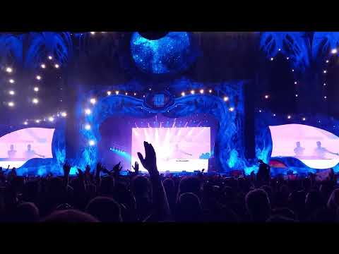Dimitri Vegas & Like Mike - Feel You Love (Tomorrowland Mix) [Untold Festival 2022]