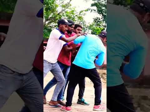 गूंगा व्यक्ति को मार दिया 😭😭😭😭🙏🙏🙏#shorts #shortsfeed #youtubeshorts #sadstory #trending #viral#KKG
