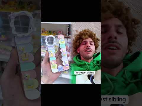 part2.Santa brought the BOOM this christmas #livingwithsiblings #parody #funnyvideo #comedyskit
