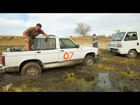 Abandoned Truck VS Mini Truck