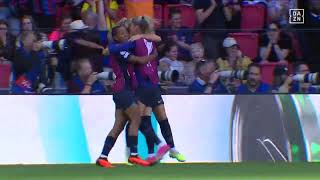 Celebración de Alexia Putellas a la remontada del FC Barcelena en la UWCL.