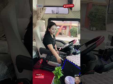 Nữ tài xế đổi ca cho chồng tiếp tục lái xe #automobile #nutaixe #driver #trucking #trucker #truck