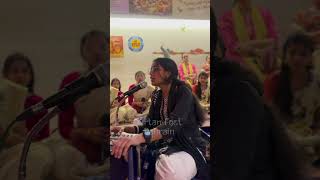 Friday kirtan by Nivediya