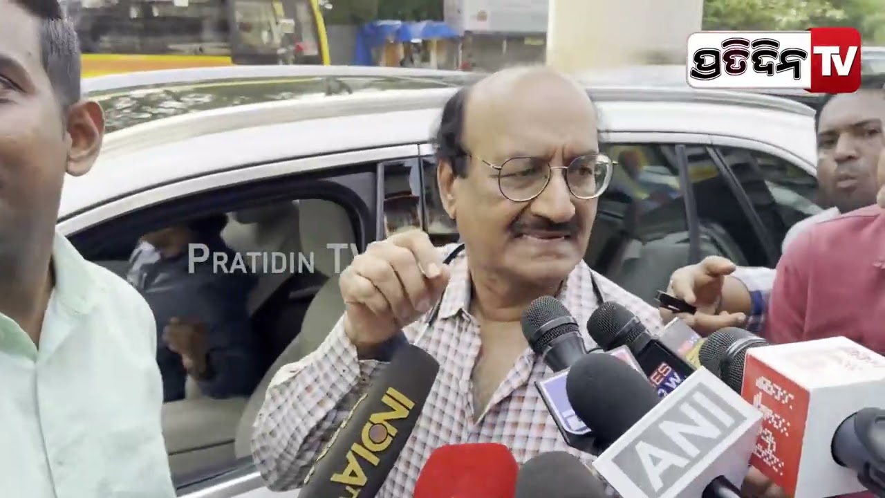 ଗୋବିନ୍ଦାଙ୍କ ବନ୍ଧୁକ ସିଜ୍ କଲା ପୋଲିସ। Govinda To Be In Hospital For Few Days, Cops Seize Revolver.