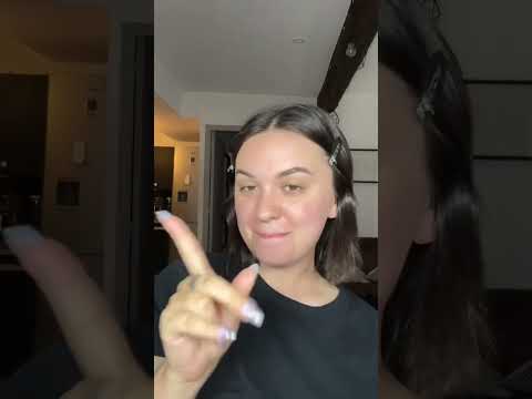 JE ME MAQUILLE AVEC LE MAKEUP DE MA MÈRE 💀🤔 1/2 #makeup #makeuptutorial #challenge