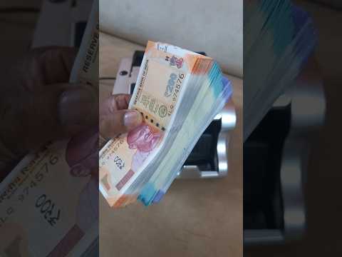 Counting Indian Currency Notes Fast Using Automatic Machine 💸💵  #notes #money #shorts