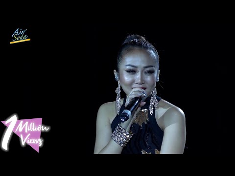 ဝိုင်းစုခိုင်သိန်း - ပြန်တော့ကွယ် (Live)