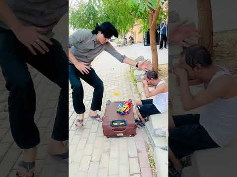 Bony ki help krdi .. subscribe krdo bony ky lia #cutebaby #babylove #babyboy #trending #shorts