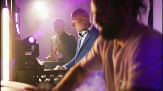 Mehr als nur ein Beat - Ein Erlebnis: Premium Dj & Saxophon & Percussions