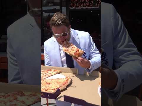 Dave Portnoy Tries Pizza Place Opened By YouTuber @TheStradman