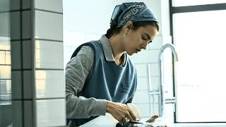 Homeless Girl In America 0$ In Her Bank, Does Job No One Wanted To...