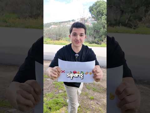 Sadece Emojilerle Sosisli Sandviç Sipariş Verdim