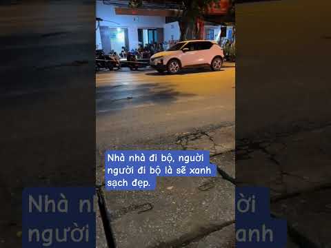 Xe xăng và xe điện. Quan trọng là phải có gạo ăn và có tiền đóng trọ. #funny #haihuoc #vuinhon