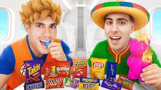 COMIENDO GOLOSINAS DE TODO EL MUNDO !!