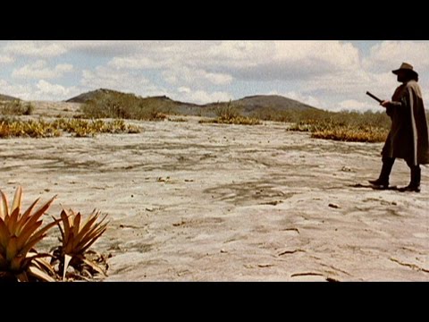 Glauber Rocha- O Dragão da Maldade Contra o Santo Guerreiro (1969)