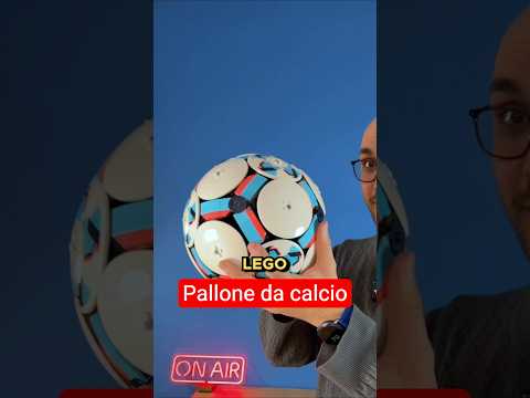 Il pallone da calcio LEGO (che nasconde un segreto &hellip;