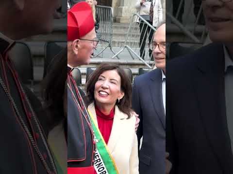 Kathy Hochul hit with boos at NYC Columbus Day Parade #shorts