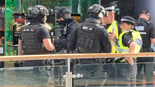 ARMED Police Storm GLASGOW Shopping Centre