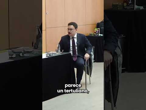 Haz esto si estás sentado al hablar en público #shorts