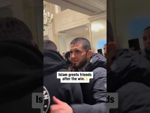 Islam Makhachev greets friends after winning at UFC 322🫡