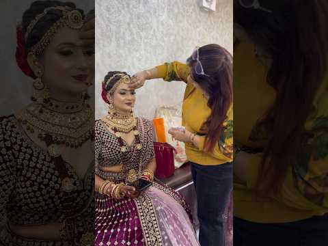 Bindi lgane ka tarika (poojamakeovers) #makeupartist #trending #viral #youtubeshorts #bridalmakeup