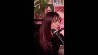 Tami Aulia Live Acoustic Live Stream