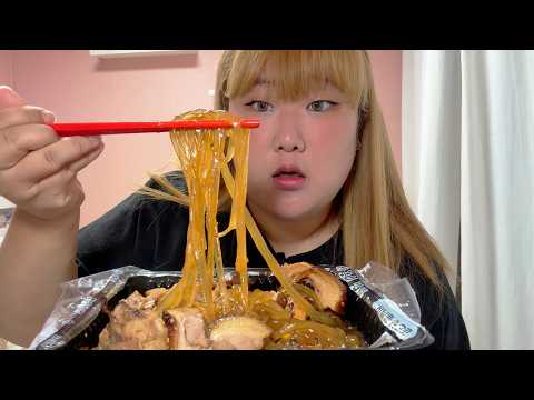 마왕족발 당면추가 <strong>먹방</strong> -MUKBANG