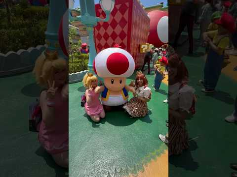 Hoy fui a súper Nintendo world #cosplay #mariobros #bowser #princesspeach #nintendoworld #travel