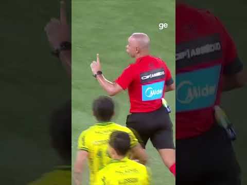 PÊNALTI PARA O BOTAFOGO! | #shorts | ge.globo