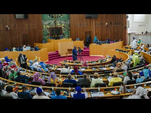 Prisão para deputados que agrediram colega no Senegal
