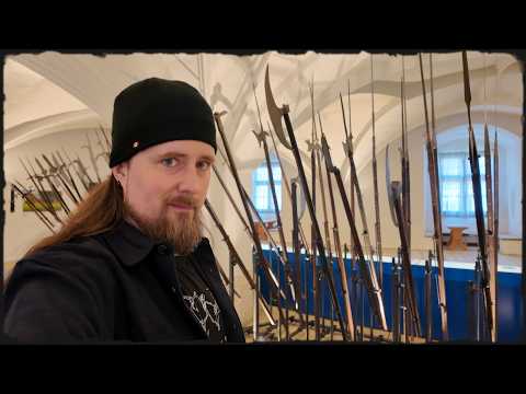Exploring an Impressive Collection of Two-Handed Swords and Polearms