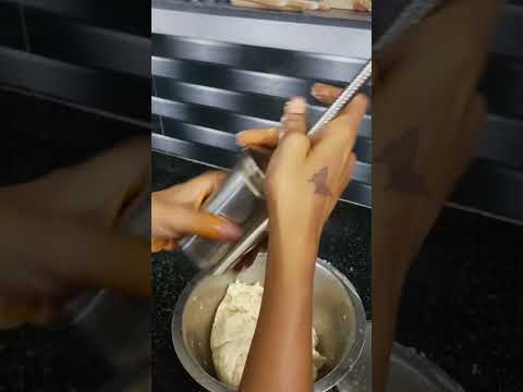 வீட்டு முறுக்கு 🥰#snacks #shorts #shortsviral #shortsvideo #shots #murukku #tasty #foodlover #foodie