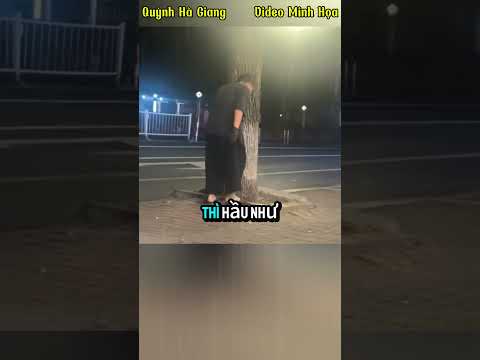 Hành Động Lạ Của Người Bán Hàng | Quỳnh Hà Giang