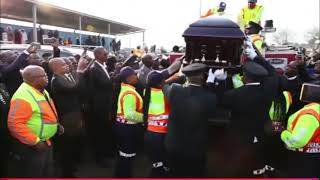 U-PS SB Gumbi Useyobekwa Endlini Yakhe Yokugcina 😢.