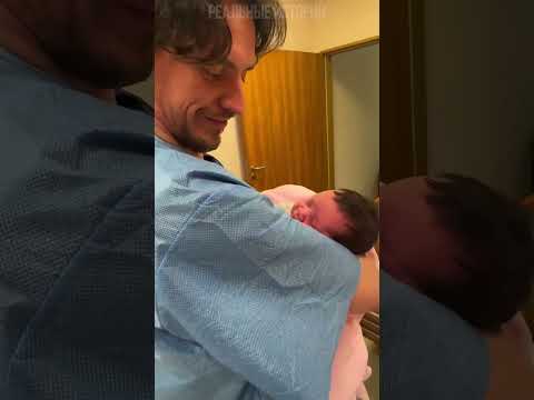 Фигуристка Елена Ильиных родила четвертого ребенка танцору Сергею Полунину