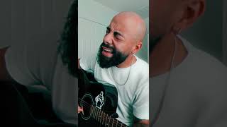Usando mi Vieja guitarra #Jardines #jaykalyl #musica #music #acustico