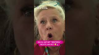 Silvia hat mit "Eroterik" nichts am Hut 😅​🔮​ | Die Wollnys #shorts #340