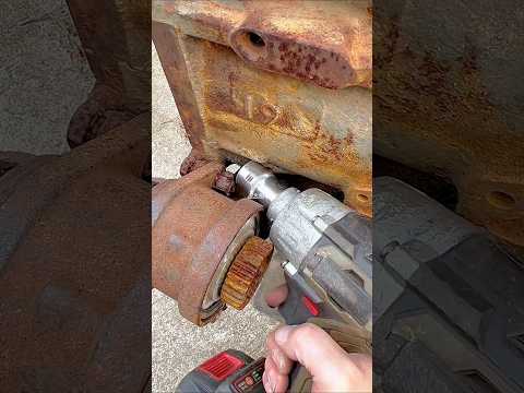 100번 해도 안 풀리던 볼트, '이 공구' 쓰니 1초 컷 ㄷㄷ