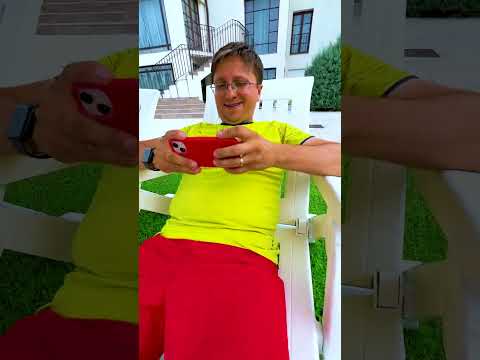 😱 Cu avionul direct în piscină 😨 By plane directly into the pool #shorts