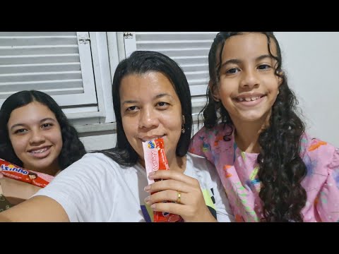 Provando isinho pela primeira vez sorvete de danone