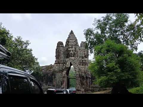 Bayon temple with the amazing west gate #kksvideos #mr_kks_online