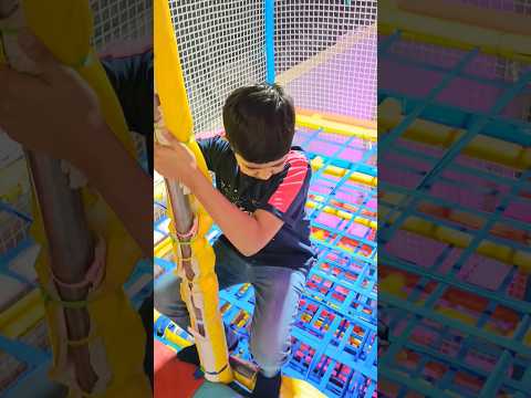 Where did he goes? 😨( 广安门 四条腿了）#backrooms #god #viralshorts .