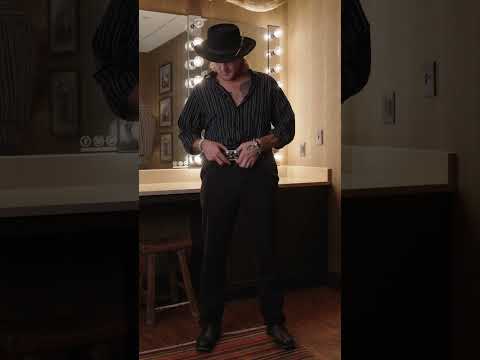 A 'fit of great finds! We dig it, @TheJacksonDean! ๐ #fitcheck #opry100