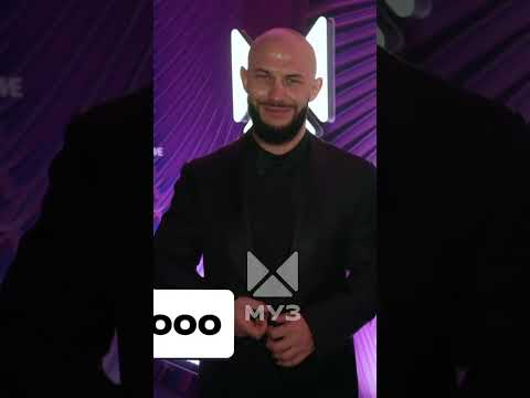 Джиган и Оксана Самойлова рассказали о своих нарядах на Премии МУЗ-ТВ✨🔥 | Почём лук?