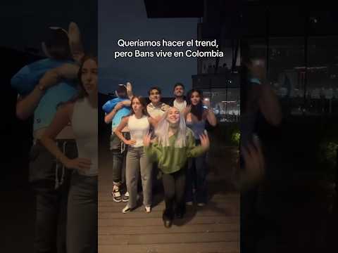 Siempre ese baile de Delfines con Banz de muñeco #banz #delfines